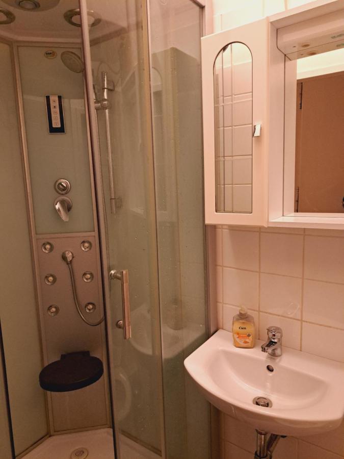 וינה Relax Appartement 10 Minutes To Downtown מראה חיצוני תמונה